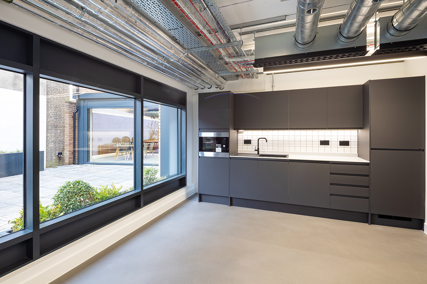 65Generator-Cambridge_CatA-Kitchenette_Journey-C1440